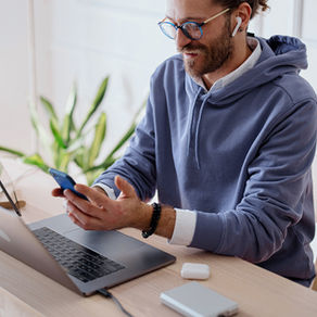 Foto's en video's bijvoegen met de camera van je apparaat in de Ticketing-app van TeamsWork