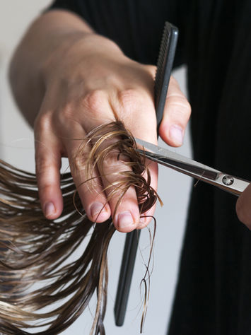 At the hairdresser’s