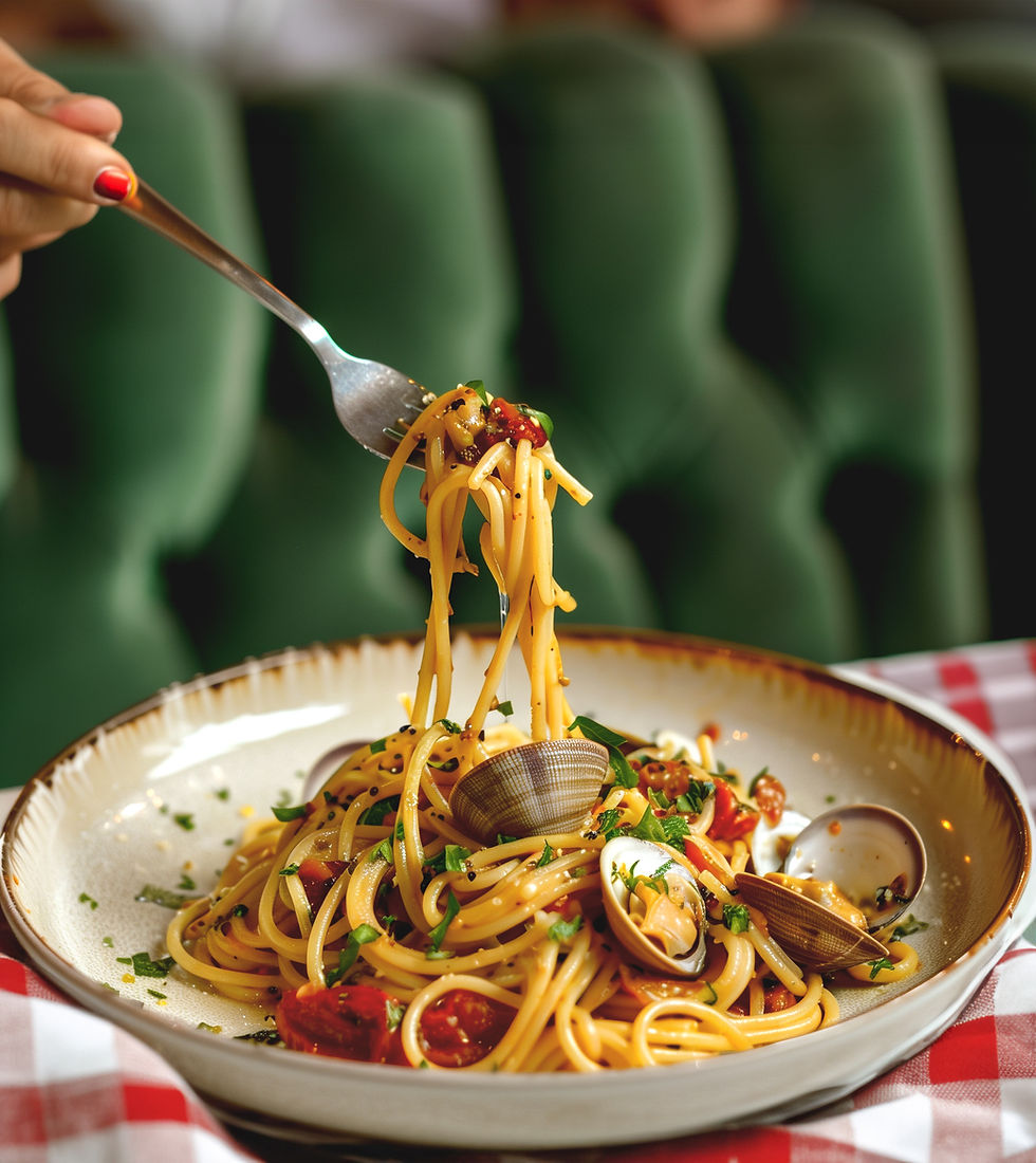 Meeresfrüchte-Pasta servieren