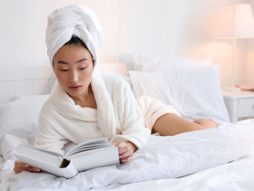 The Busy Woman's Secret to Glowing Skin: A Skincare Routine That Fits Your Schedule!