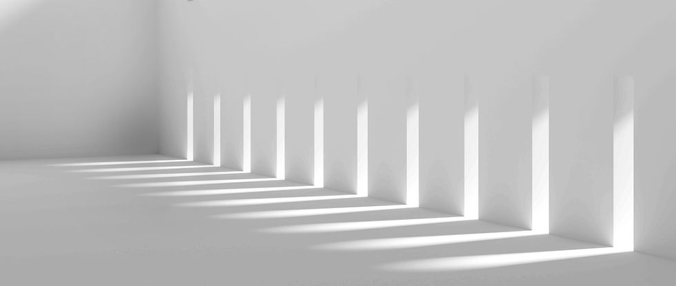 Minimalistisches weißes Zimmer