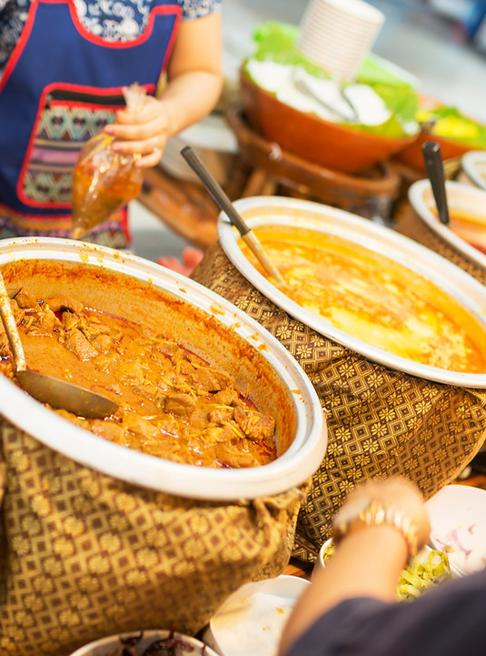 カレー系食品を売る屋台
