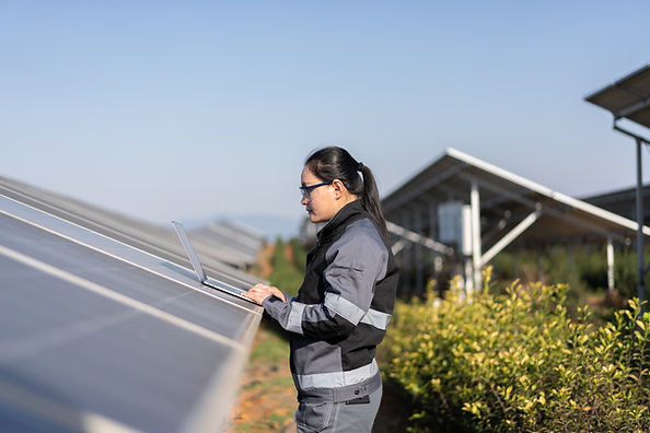 Solar Panels Technician