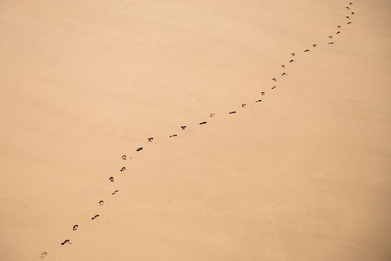 Fußspuren auf Sand