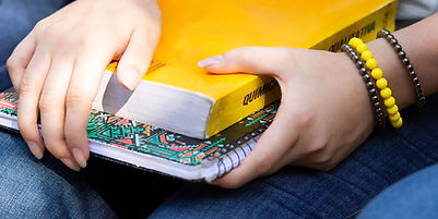 Livro e caderno escolar