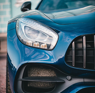 Voiture de luxe bleue