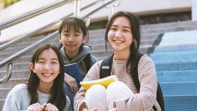 Hong Kong vs. Overseas Boarding: When to Stay and When to Go for Secondary School