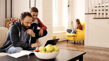 Familien hjemme