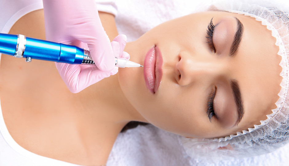 Dermopigmentation des lèvres