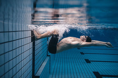 Unterwasserschwimmer