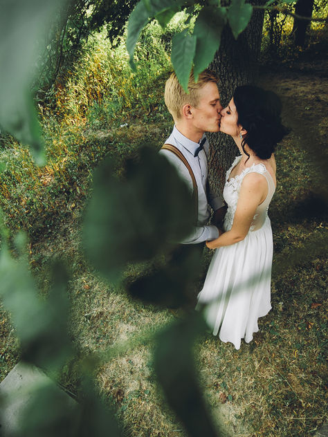 Jenna & Greg's outdoor wedding