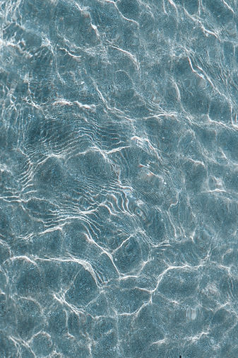 Wellen auf der Wasseroberfläche