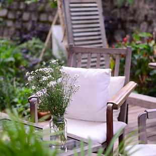 ezposthole.ca-outddors-cleaning-services