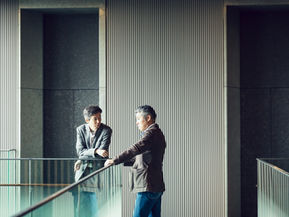 生命保険の「構成員契約規制」を解説|「身内への募集」はどこまでOK?違反リスクと圧力募集の境界線