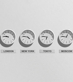 Horloges à fuseaux horaires