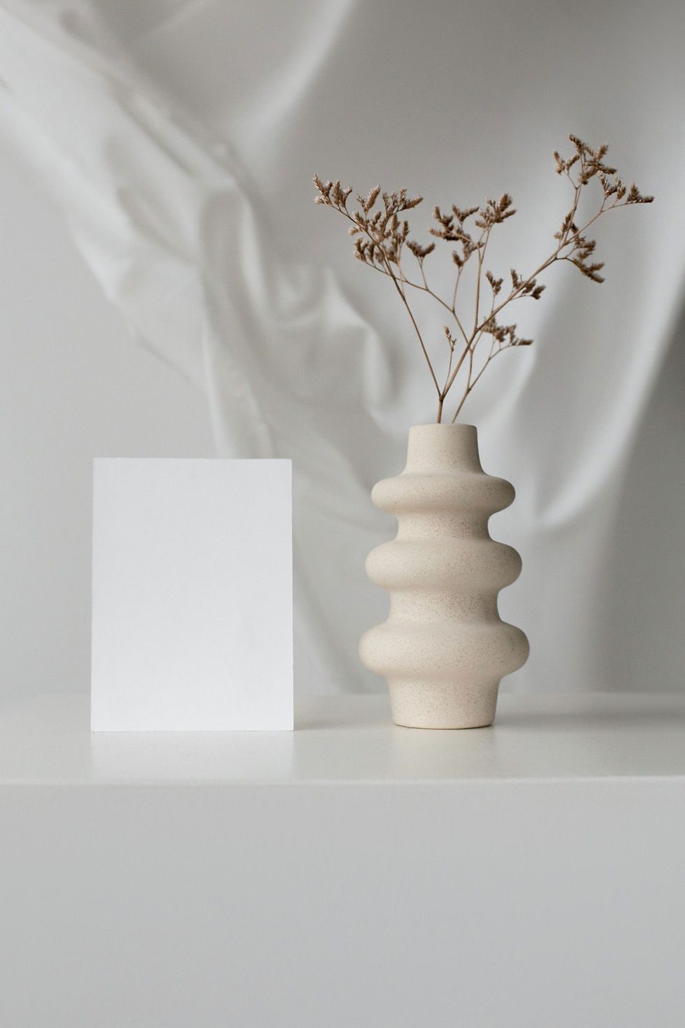 Minimalist Vase Display