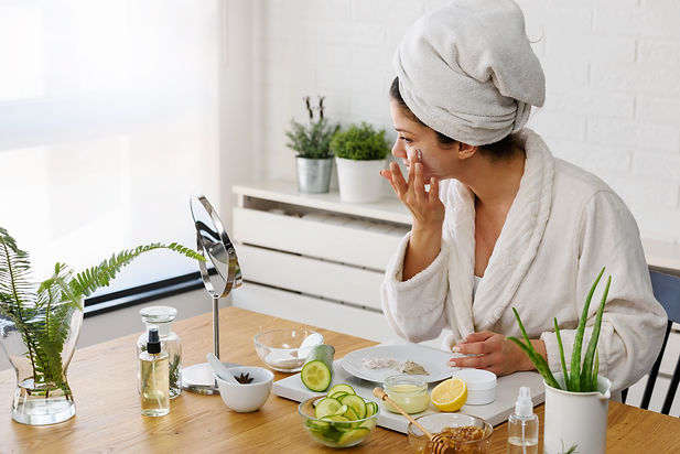 Person using facemasks