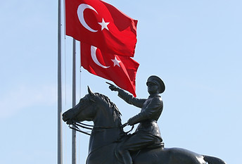 Atatürk Statue