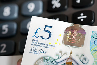 £5 note with a calculator