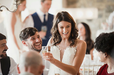 Mariée à la réception de mariage