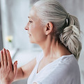 Yogapraxis für Senioren