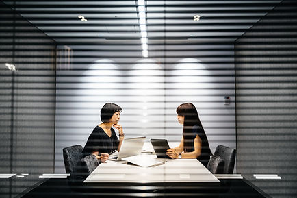 個室でのミーティング