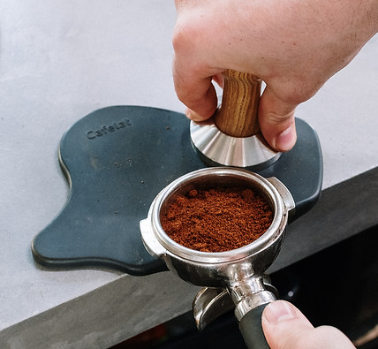 Barista am Siebträger