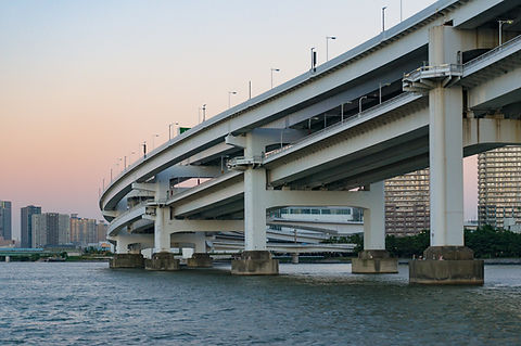 Puente de varios niveles