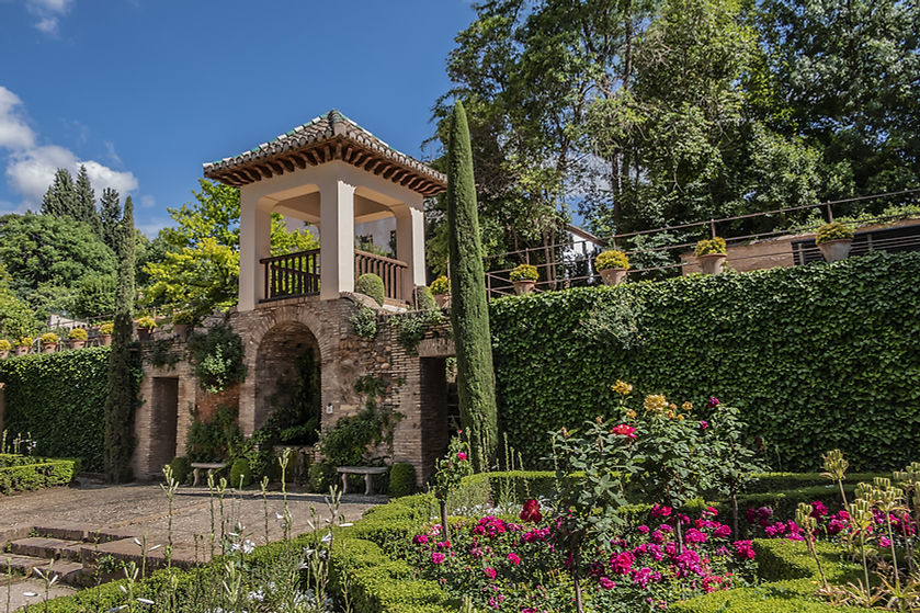Aménagement de jardin de prestige et entretien d'espaces verts par RB Végétal paysagiste à L'Isle-Adam, Parmain et Pontoise.