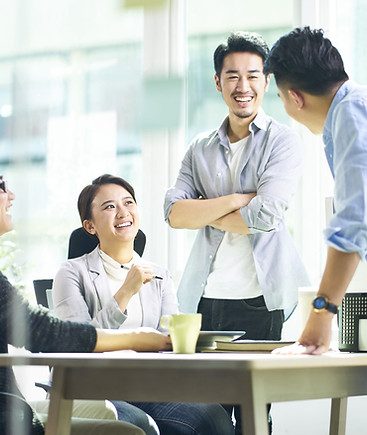 明るいオフィス風景