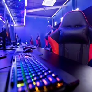 Digital Game Integration: E-sports and marketing on League of Legends (LoL)