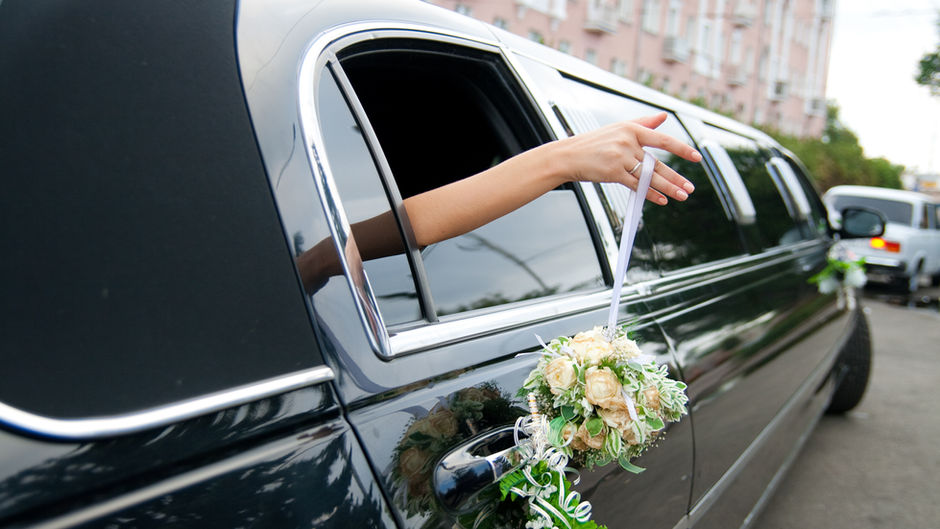 Explore Beautiful Chicago in Your Favorite Limousine