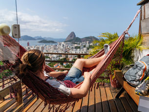 How Change of Scenery Reduces Anxiety and Depression in Critically Ill Patients