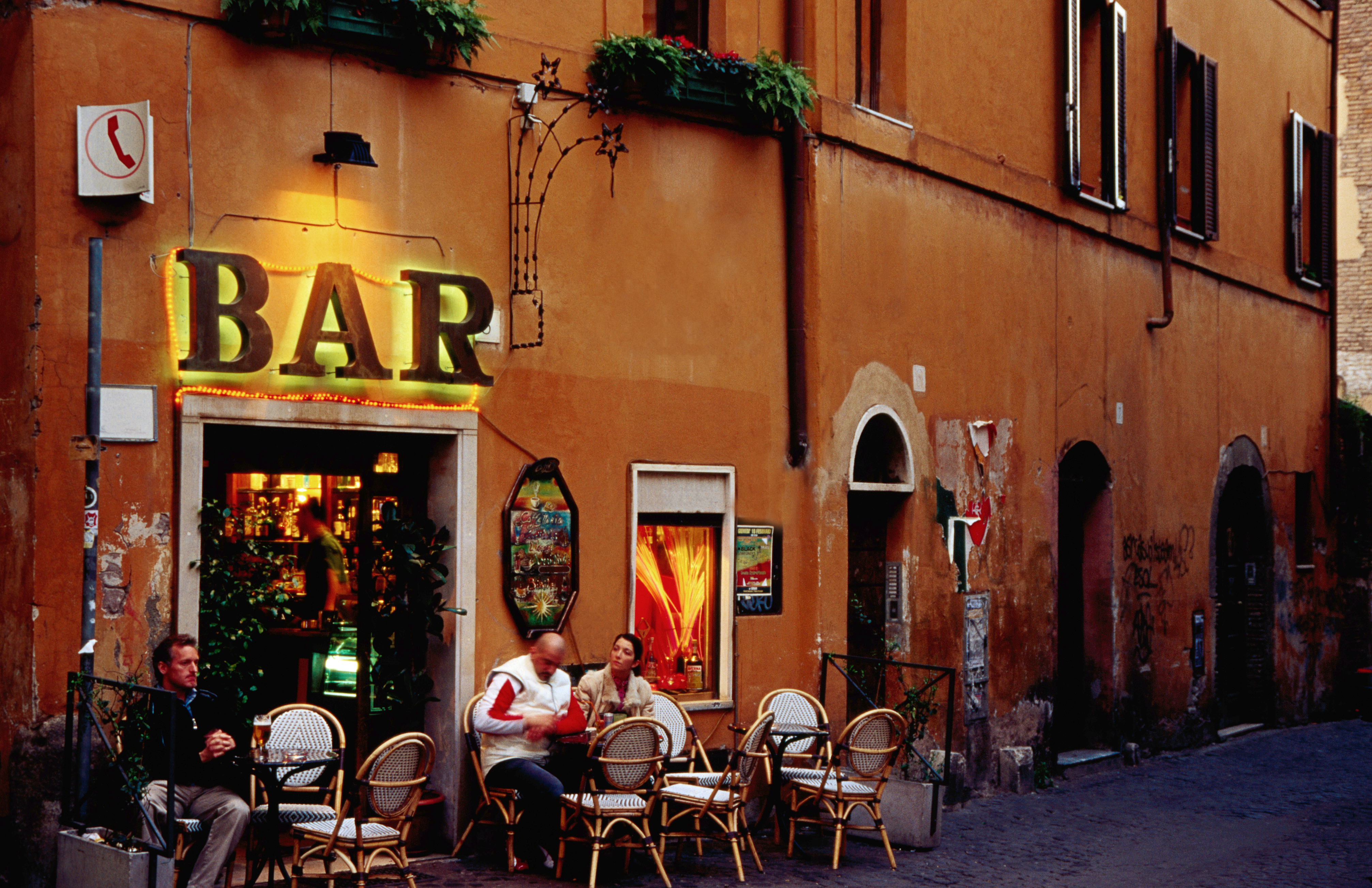 Great for a lively night out with locals and tourists.