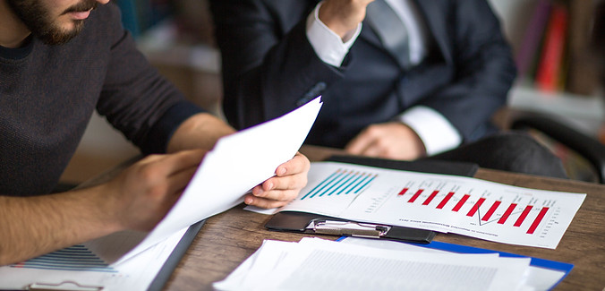 Examen des rapports au bureau