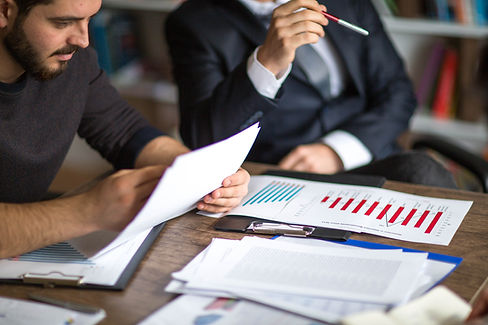 Examen des rapports au bureau