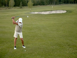 「實習日記」:高爾夫球者的背痛