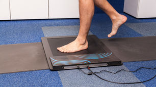 In this post, learn how to tell if you have flat feet, high arches, or a neutral arch—and what each means for your foot health.