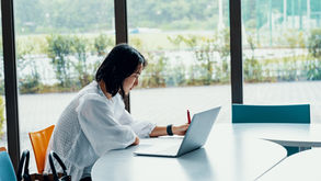 כיצד לבנות אתר תדמית המניב תוצאות?