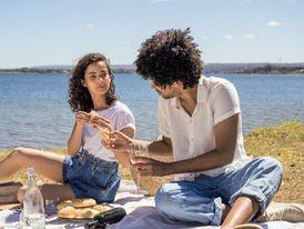 The Impact of Avoidant and Anxious Attachment Styles in Adult Relationships