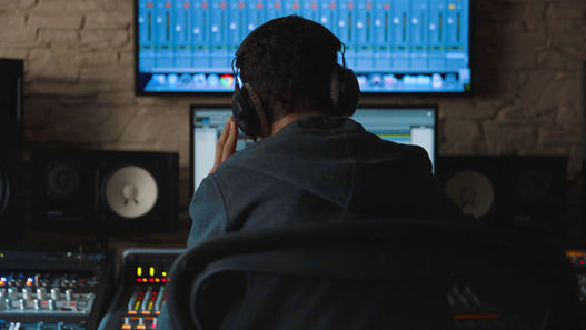 有料のBGMのメリット、デメリット