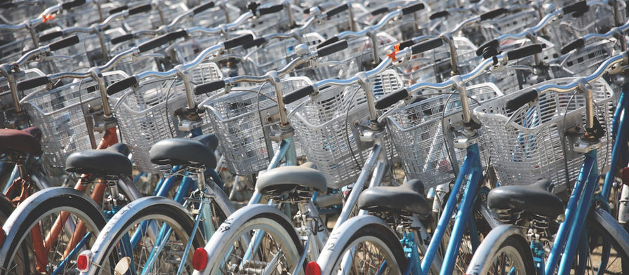 What's the value in the Hybrid model?