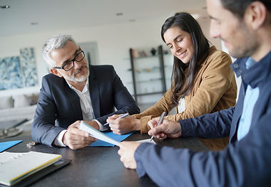 La firma de un contrato