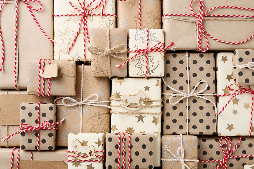 Verpackte Geschenkboxen