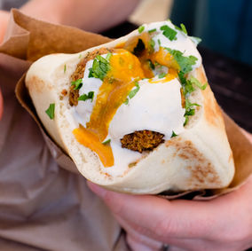 סביח, שווארמה או פלאפל – לשרוד את הרחוב בלי ליפול בפיתה