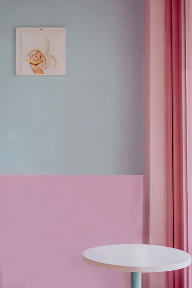 Parede rosa e azul