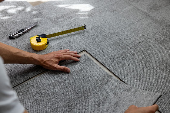 Proceso de instalación de alfombras
