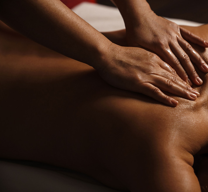 Entspannende Rückenmassage