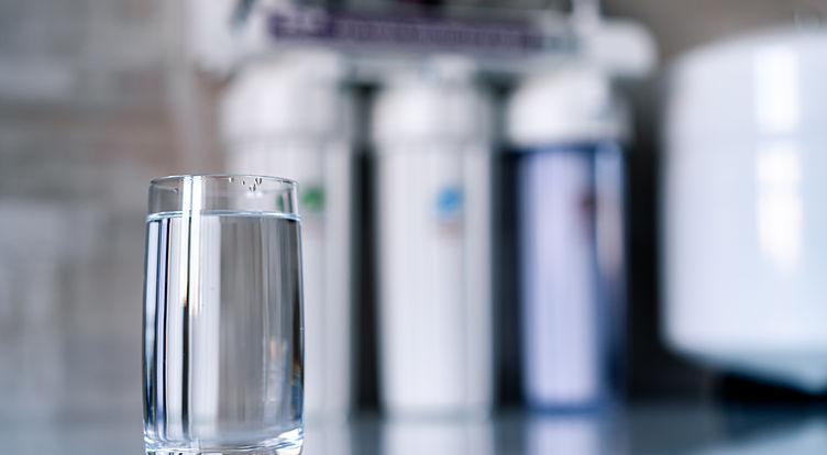 Glas Wasser