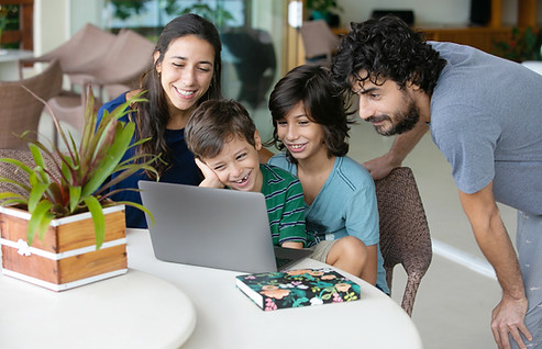 Online Family Entertainment